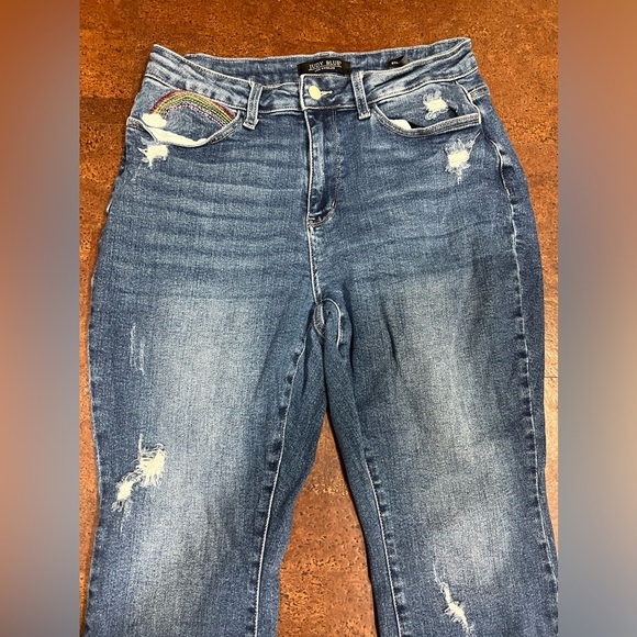 Women’s Judy Blue Jeans 14W Straight Leg Distressed Embroidered Pocket - Picture 3 of 10